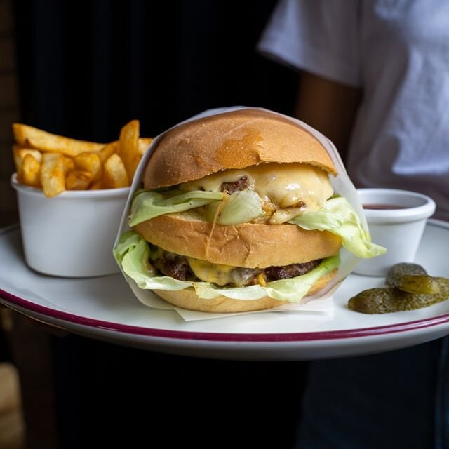 If you have to try one of our burgers, don't look past our famous Mcdowell burger 👀

What's in it? Two beef patties, melted double cheddar &amp; swiss cheese, lettuce &amp; McDowell sauce in a soft white bun 🤤

Order for delivery/pickup on UberEats or by calling us directly on (03) 9793 2133 (*free delivery orders for orders of $100 or above).⁣⁣⁣ #melbournefoodiespots #melbournefoodiehub #topfoodmelbourne #dandenong #noblepark #keysborough #eatsmelbourne #melbournefoodies #melbournefoodscene #melbournefoodiefinds #melbournefoodporn #melbourneburgers #melbournelunch #melbournefoodblogger #zomatoaus #melbournebrunch #melbournelife #melbournecafes #eatsmelbourne #melbournebrunch #melbournefoods #topfoodmelbourne
