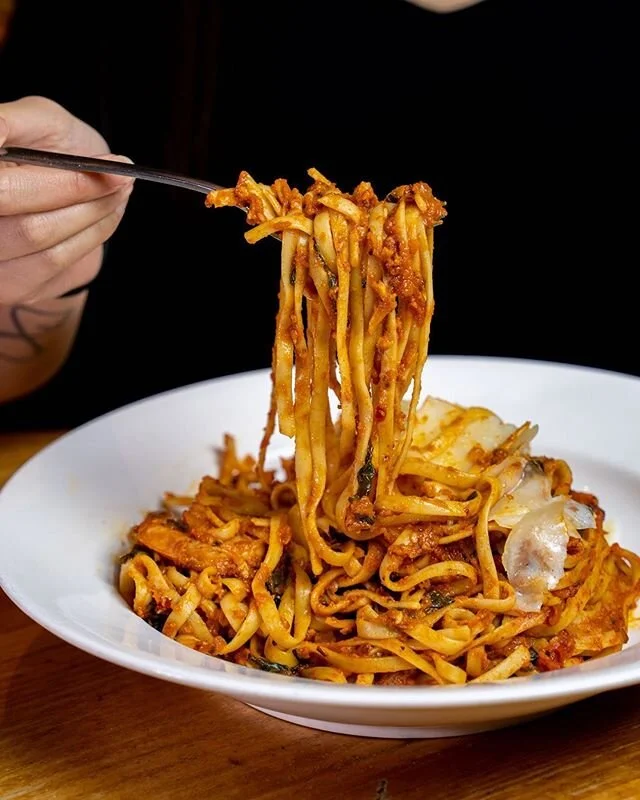 If you LOVE a bit of a chilli 🌶 kick and you LOVE 🍝pasta, you&rsquo;re going to LOVE our Chilli Prawn Linguini 🍤

Why not pop in and try it? 😝 Secure your booking next week by calling (03) 9793 2133 ❤️ Open throughout the long weekend. 10% surcharge applies.