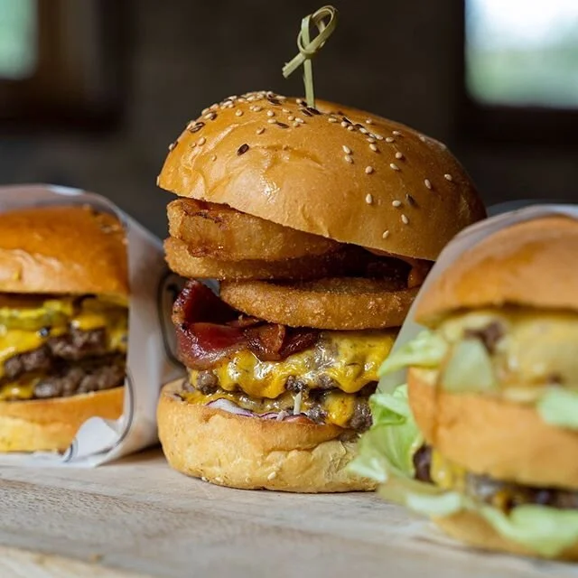 Can&rsquo;t decide what to have for your cheat meal? 🤔

We&rsquo;ve got you covered with our GLORIOUS burgers 🤤

If you&rsquo;d like to dine-in, please book ahead of time by calling (03) 9793 2133 ❤️