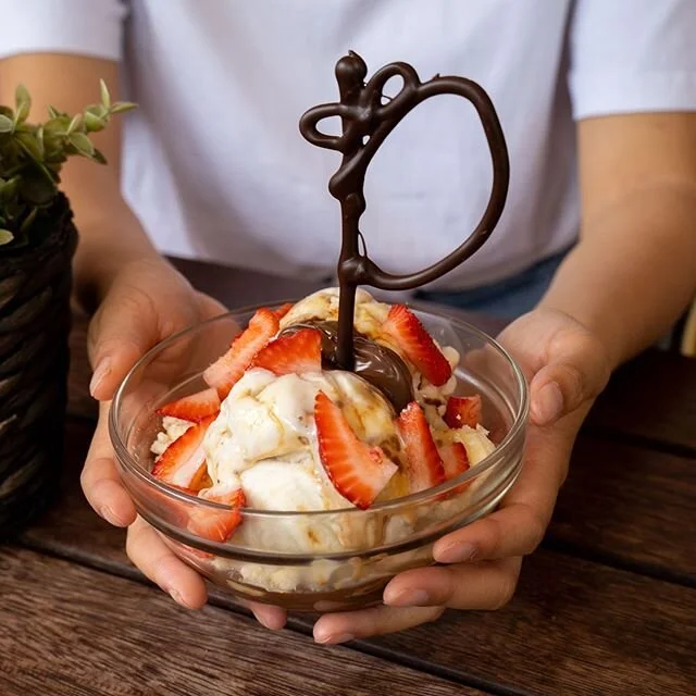 And if you didn&rsquo;t know, we&rsquo;re also very great at making desserts 😏

Pictured here is our Bananarama! 🍦🍌A heavenly combination of fresh bananas layered with banana ice-cream, meringue, vanilla bean custard, fresh strawberries &amp; good ol&rsquo; Nutella ☺️ To dine-in, please make sure to book ahead by calling (03) 9793 2133 ❤️