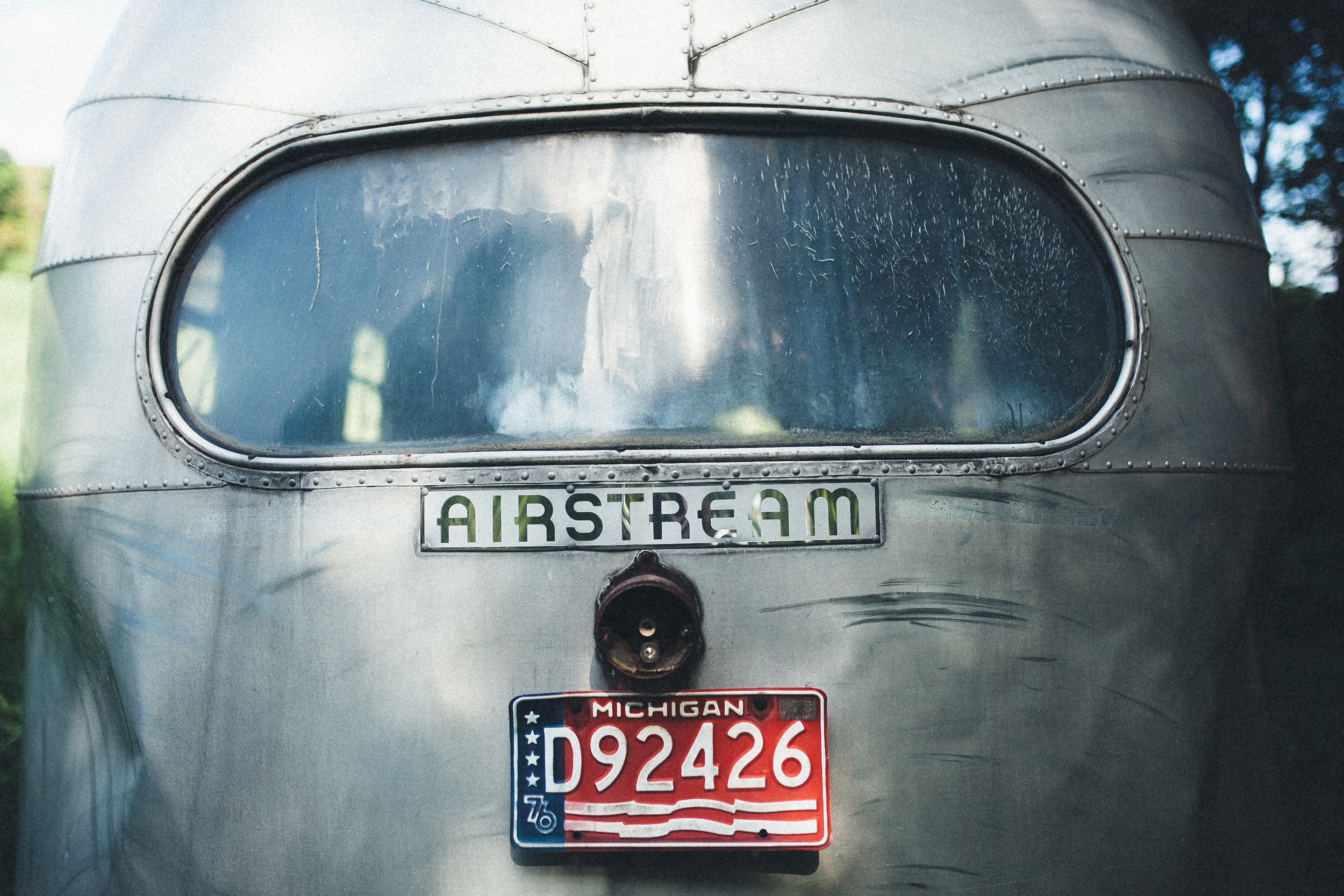 abandoned-airstream-3645.jpg