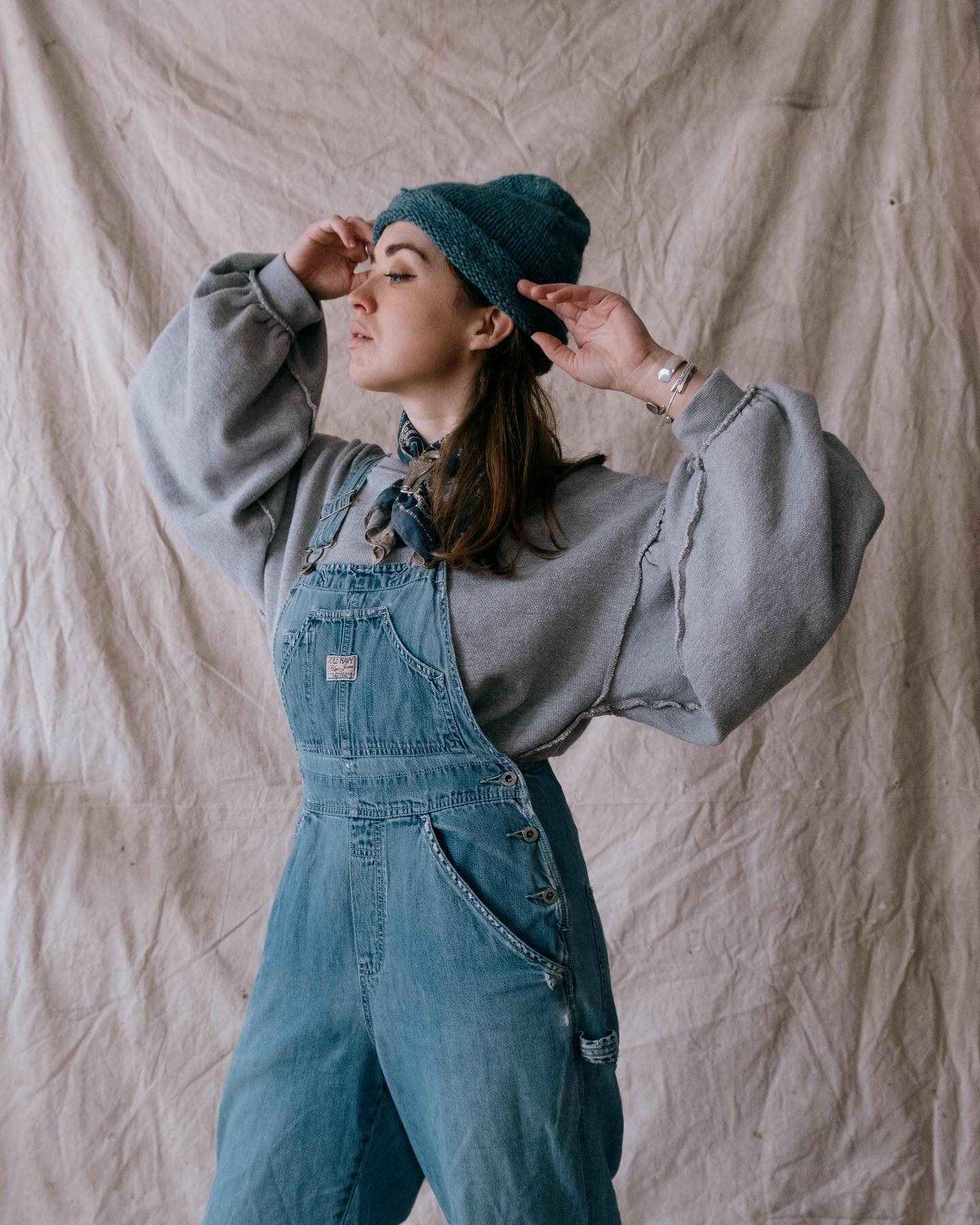 I thrifted these overalls when I was 15 and I still have and wear them. 

That&rsquo;s all I wanted to share today.

Actually also:
Mend your clothes.
Buy secondhand.
Stop buying fast fashion.

Okay now that&rsquo;s all.