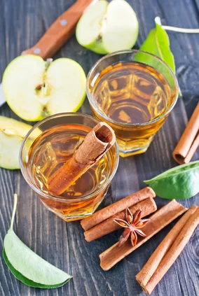 stockfresh_5340397_apple-cider_sizeXS_835805.jpg