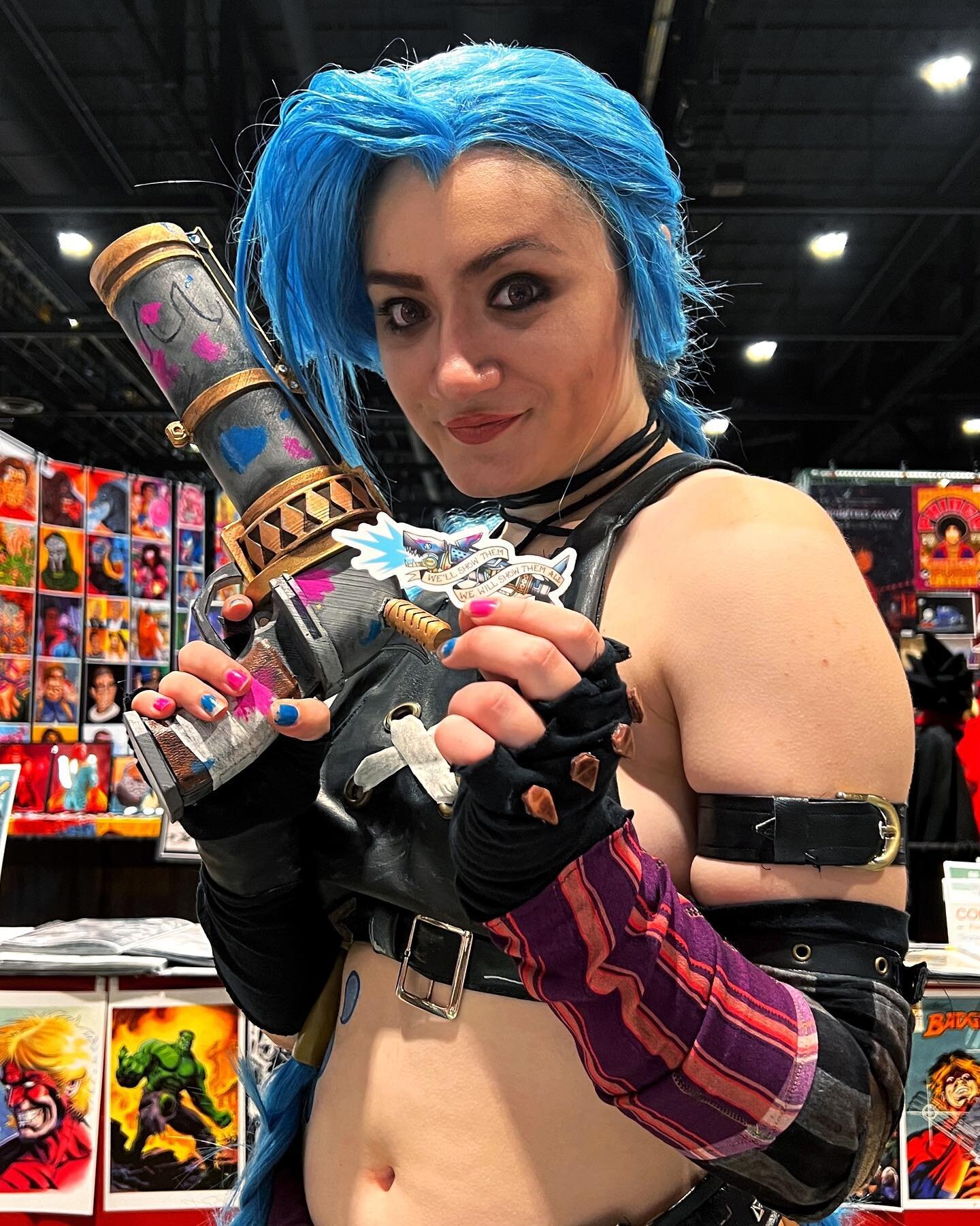 DAY TWO!
.
Saturday has been an absolute BLAST! From the @thesaltybuns takeover to a celeb visit from Jinx! 

I cannot wait to see you all for the FINAL DAY of #C2E2! 
Jinx was portrayed by the perfect @casual_moth_cosplay 
.
#c2e2 #c2e222 #jinx #jin