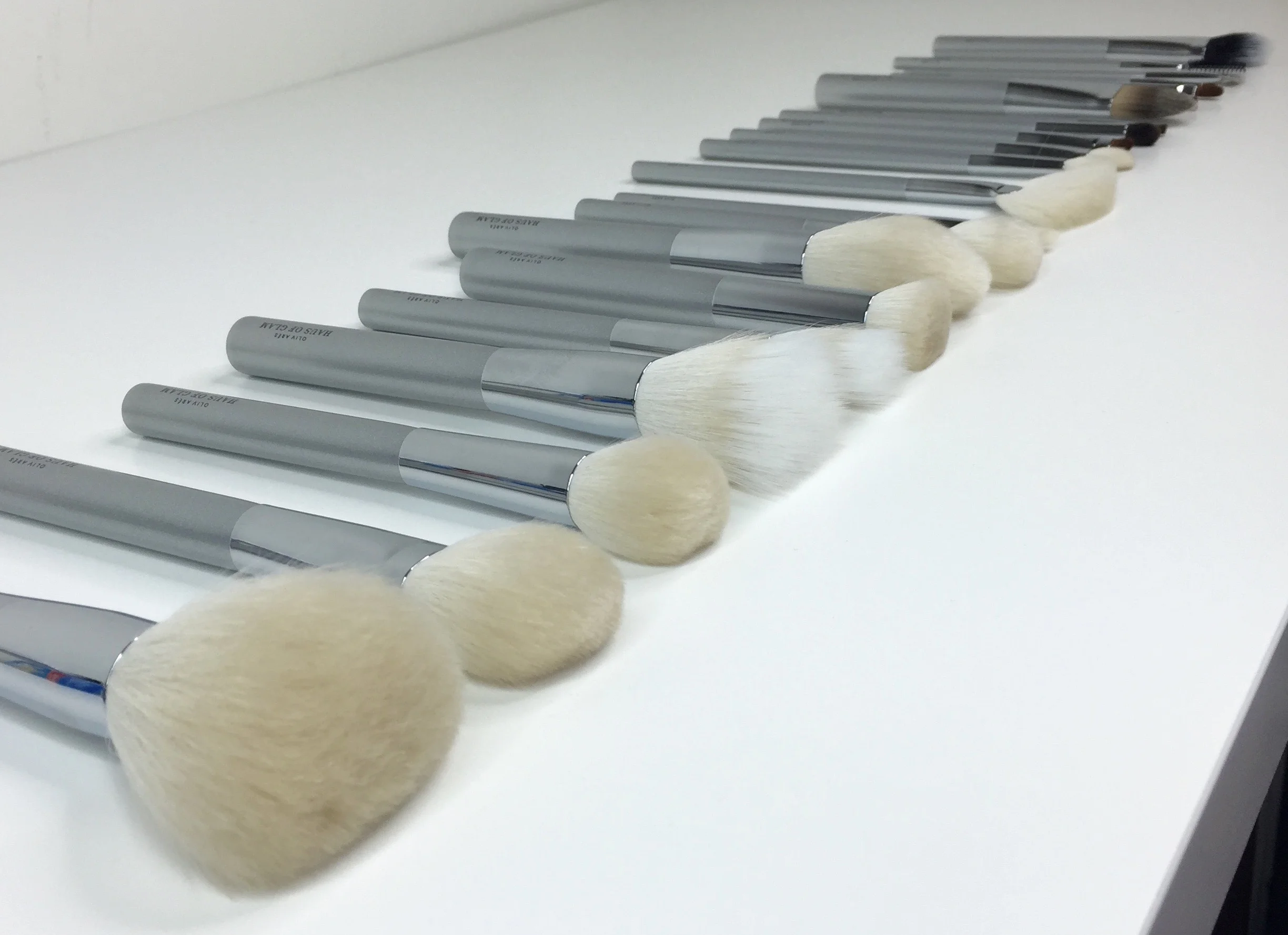 OLIV ARÉS HAUS of GLAM Love Affair