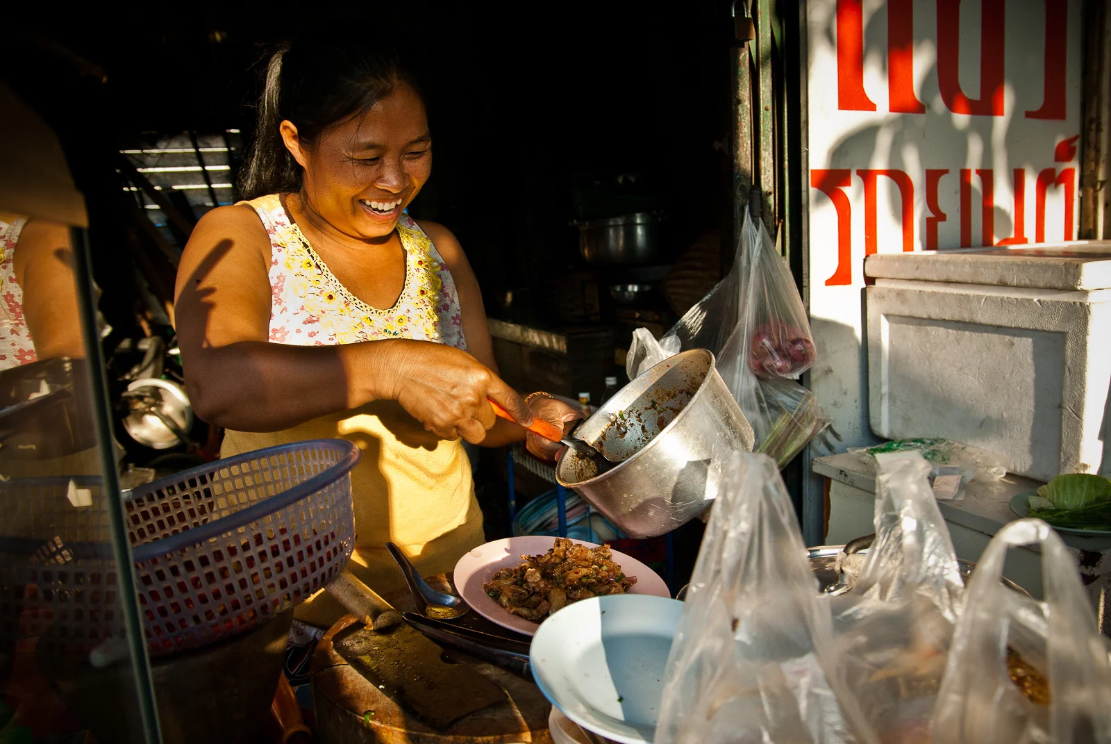 THE Thai Woman Cooking-1.jpg