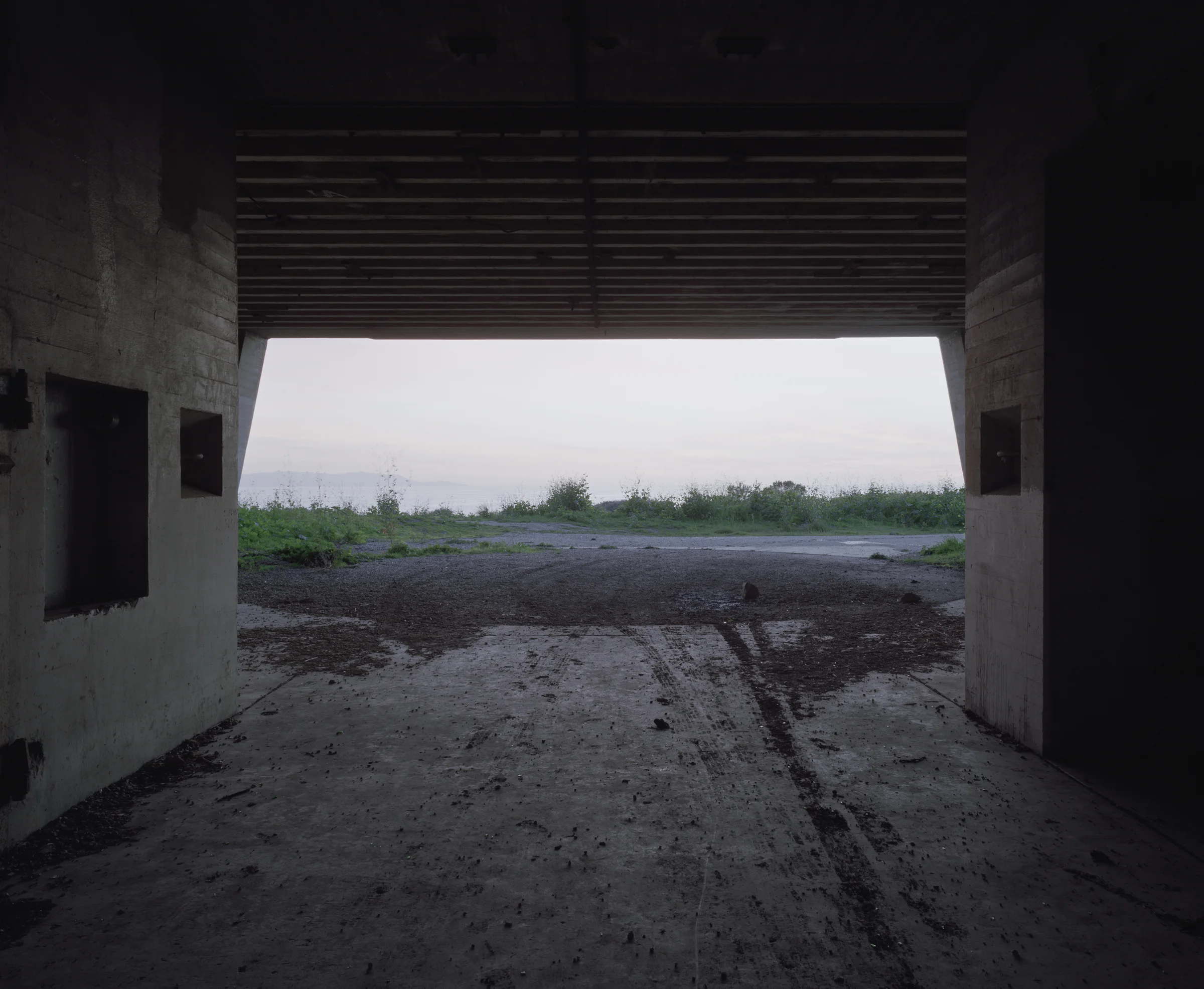Gabie Strong, Battery I (BCN-127, White Point, CA, 1942), 2008. Light jet, 40 x 60".