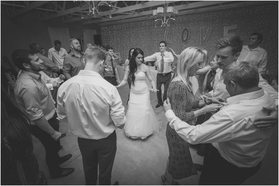 Julia-Jane_2015-WymerWedding_0080-min.jpg