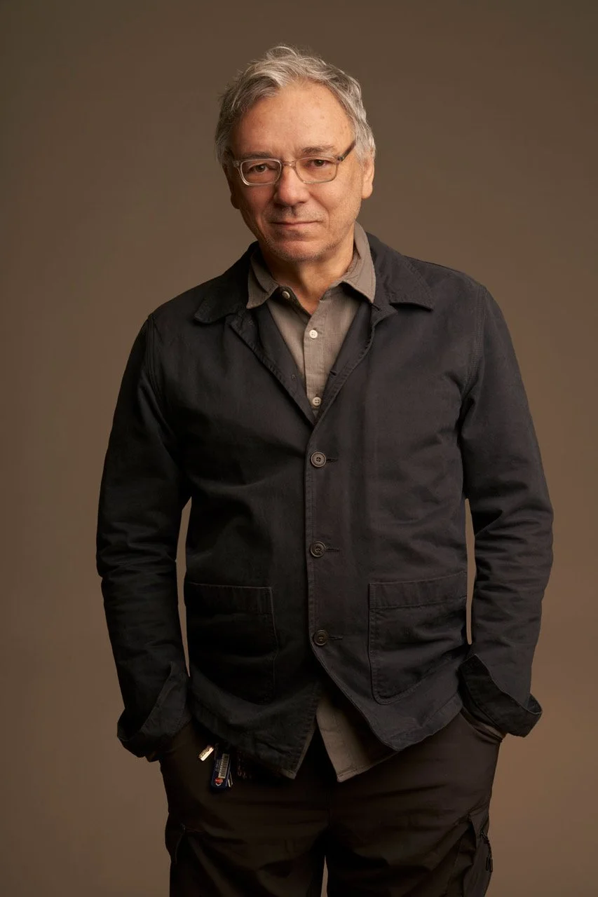 A portrait of artist Peter Halley