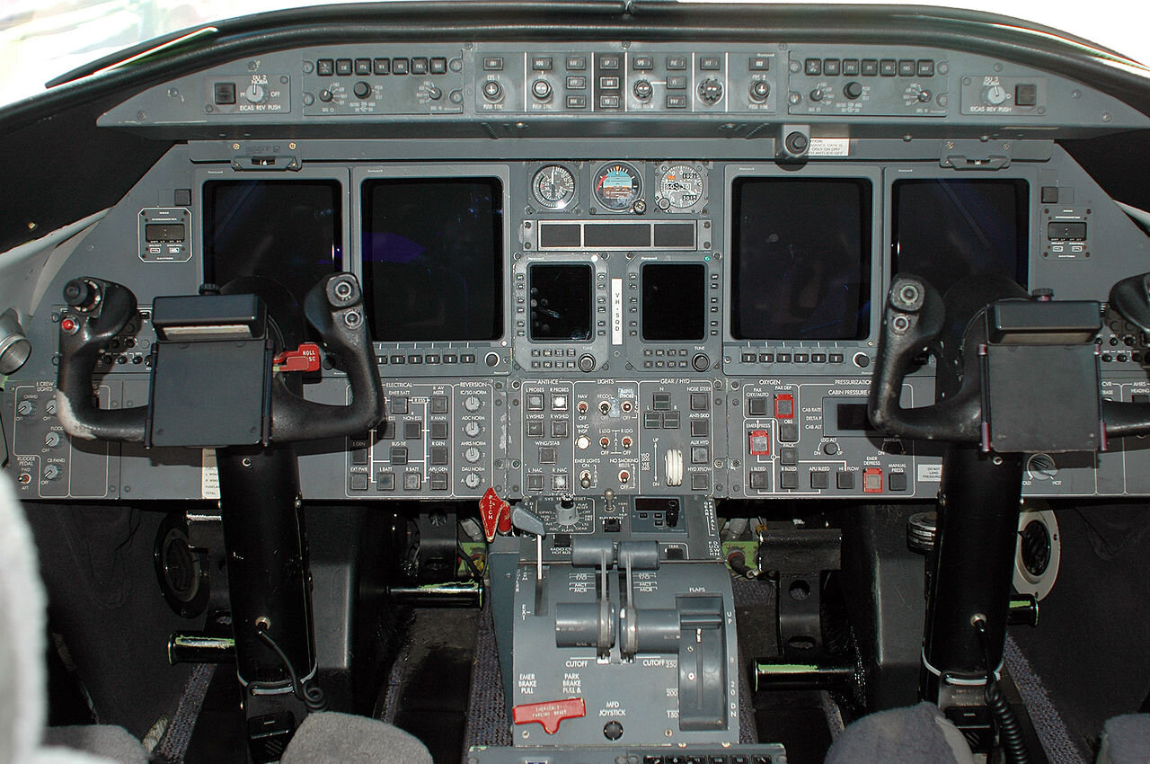 Bombardier_Learjet_45.jpg