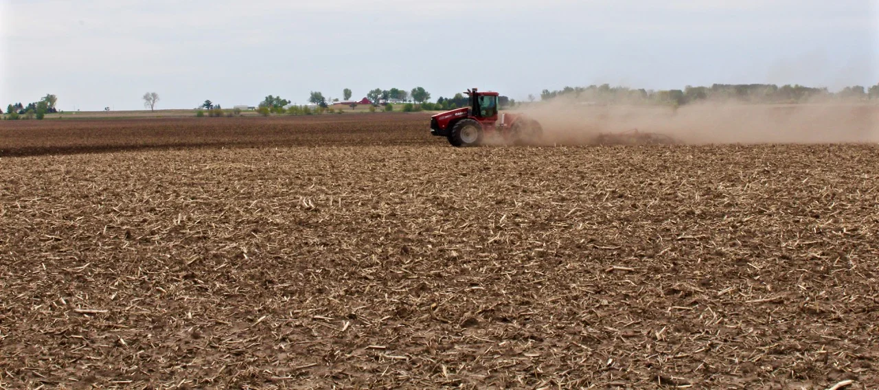 Case 435 Tractor pulling the Salford at West Long