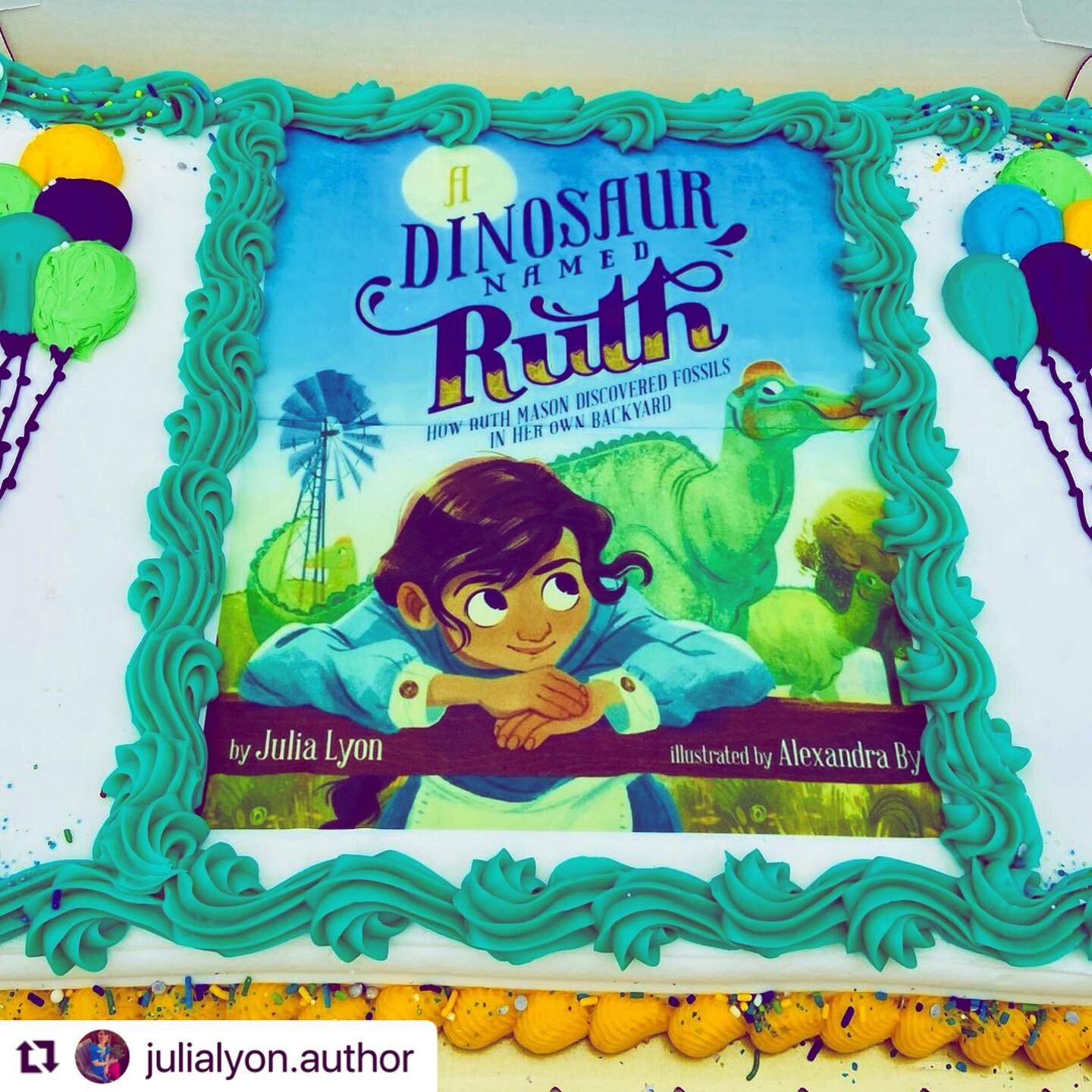 I don&rsquo;t think I&rsquo;ll ever get tired of seeing my artwork on a cake. Thanks @julialyon.author !! This made me smile! 

Happy belated pub day to to everyone involved with bringing Ruth&rsquo;s story to life. 

I had a tight deadline for a pro