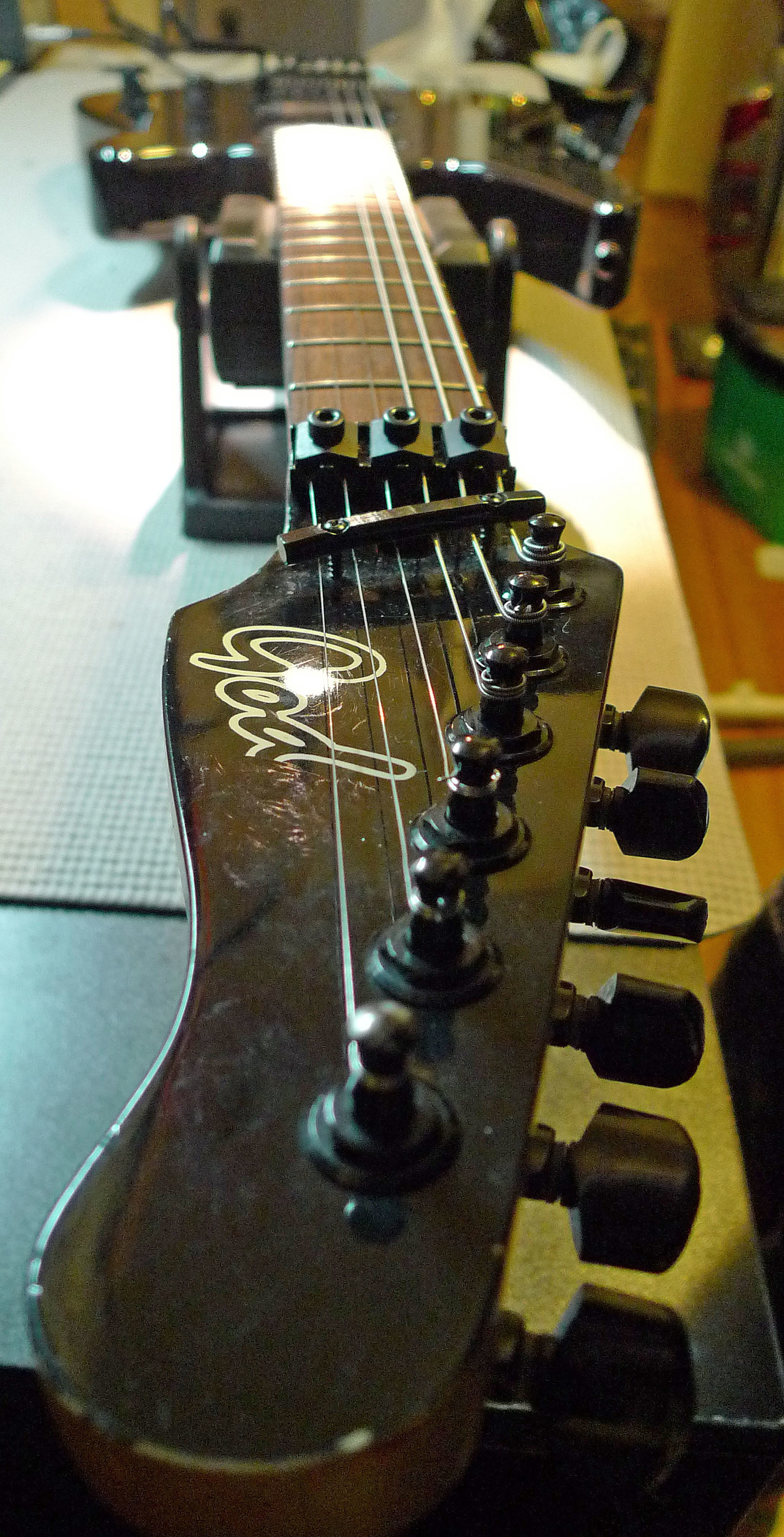 Godin G5000 Leduc Guitar Tech