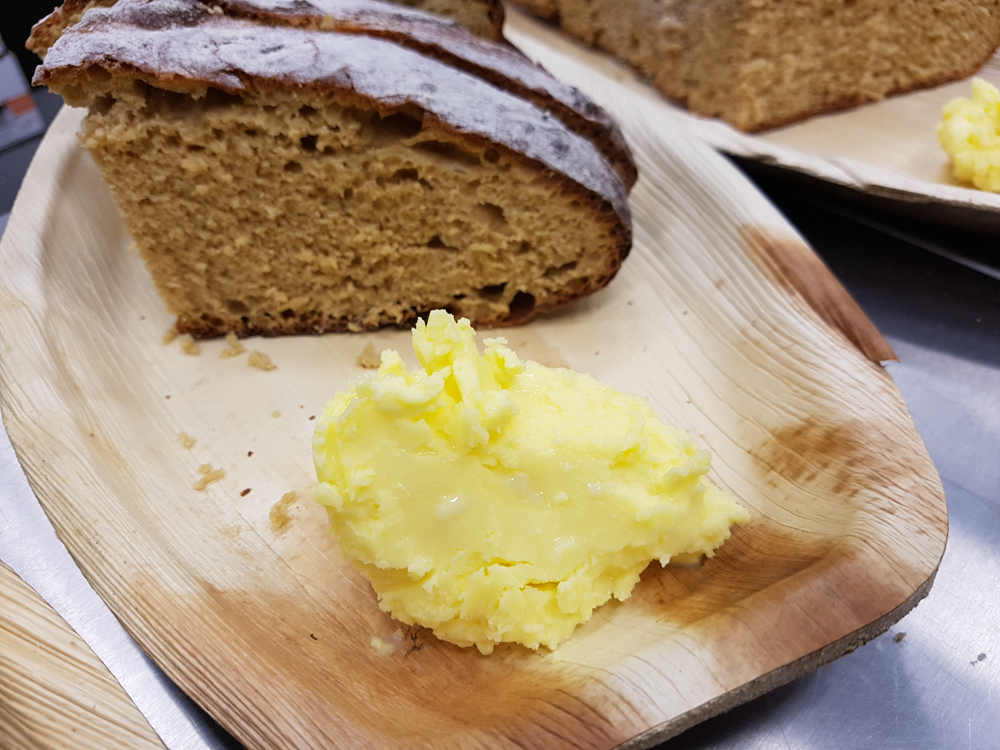  Pea flour bread, cultured butter 