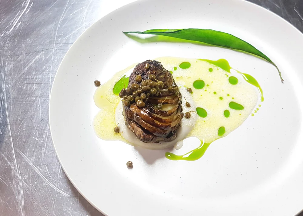  Jerusalem Artichoke 'Hasselback' and smoked puree, cultured cream, wild garlic oil &amp; fermented elderberries 