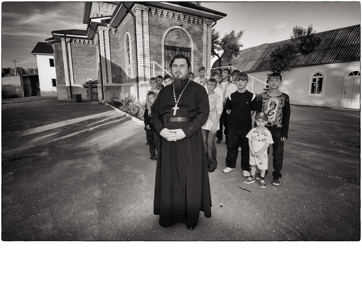 Russia_PriestKids.jpg