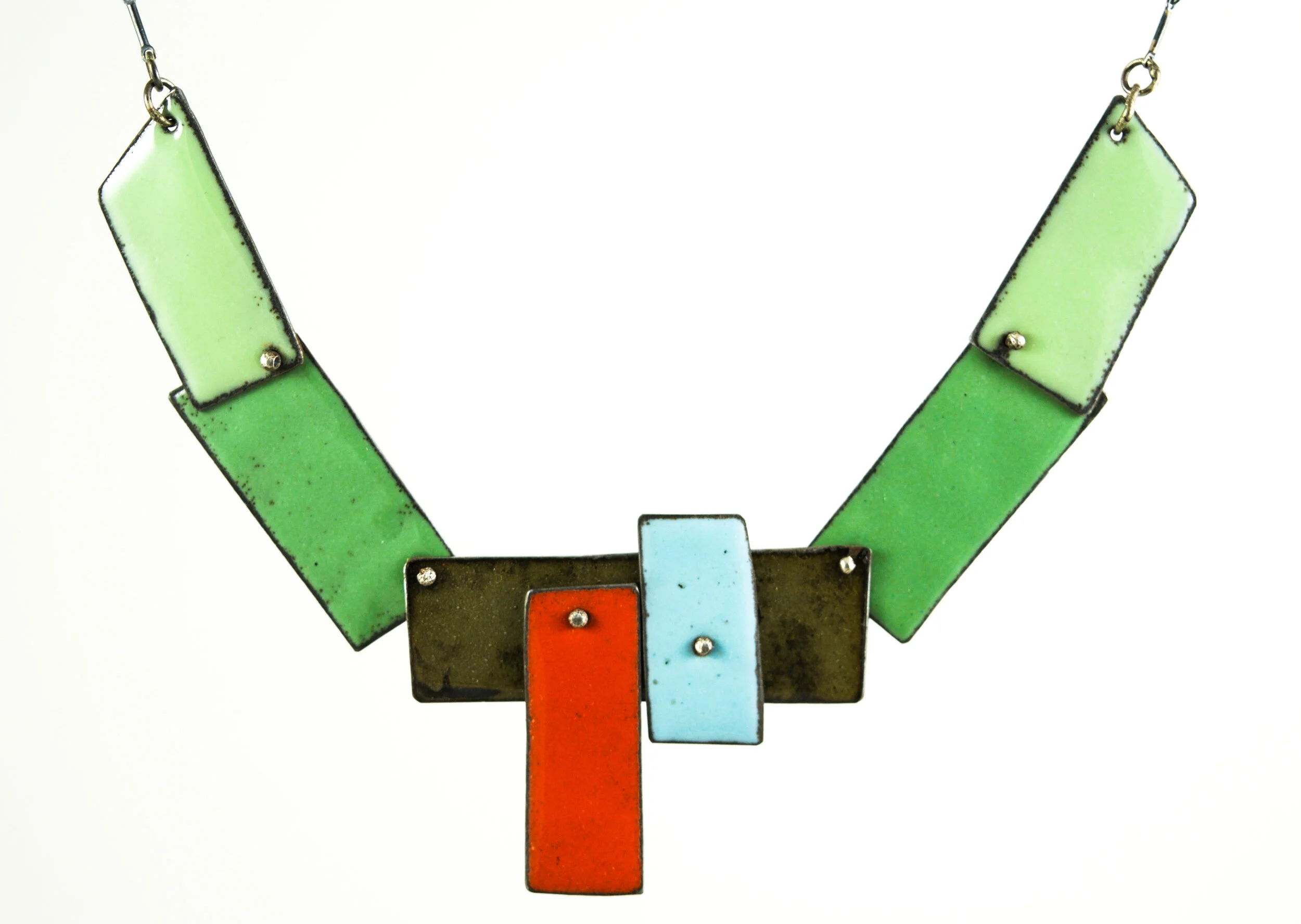 aprilHale_landscapeNecklace_detail_web.jpg
