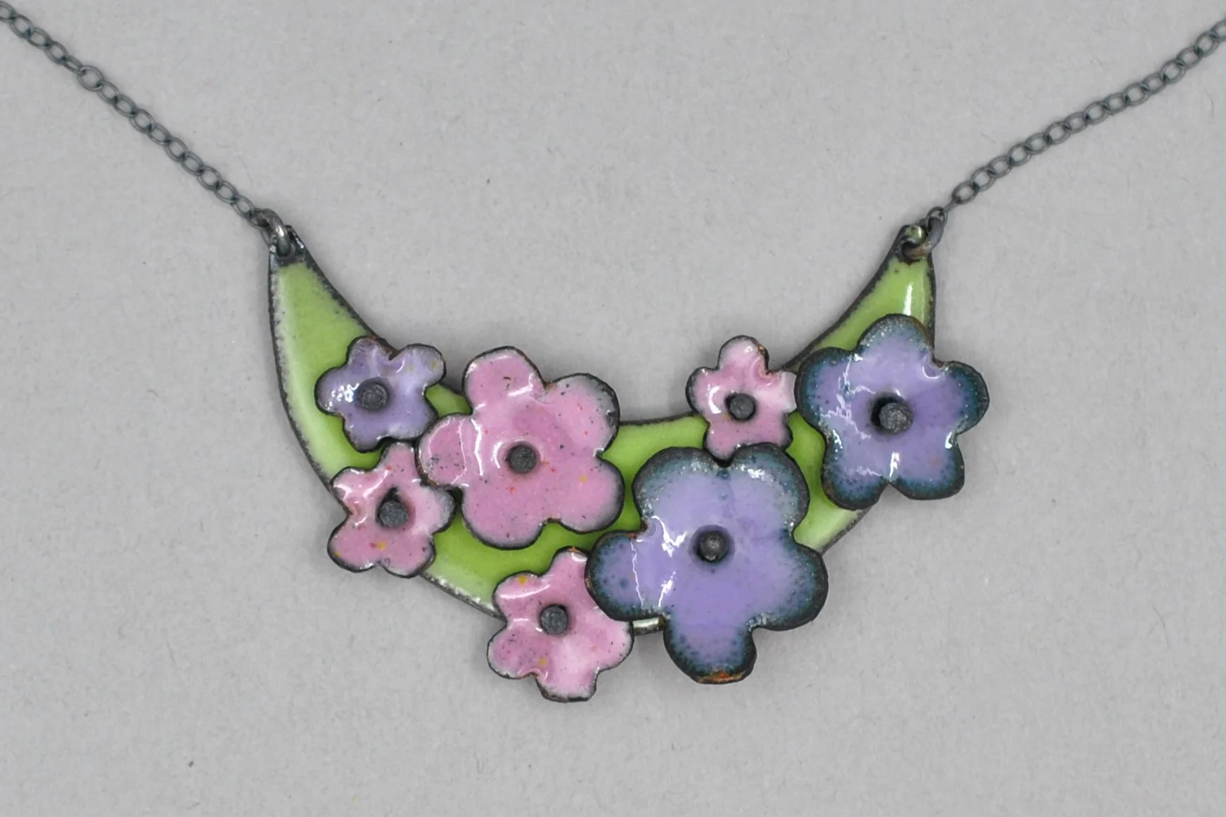 aprilHale_meadowNecklace_pinkdetail_web.jpg