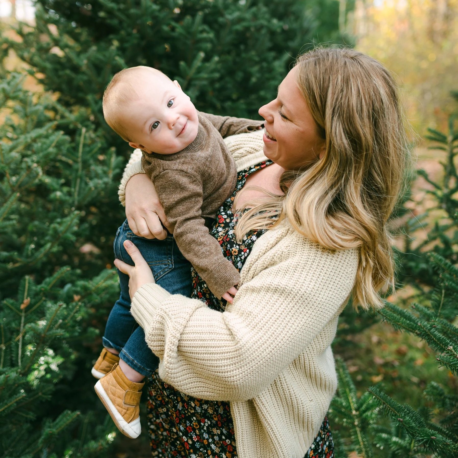 North Shore Tree Farm Mini Session