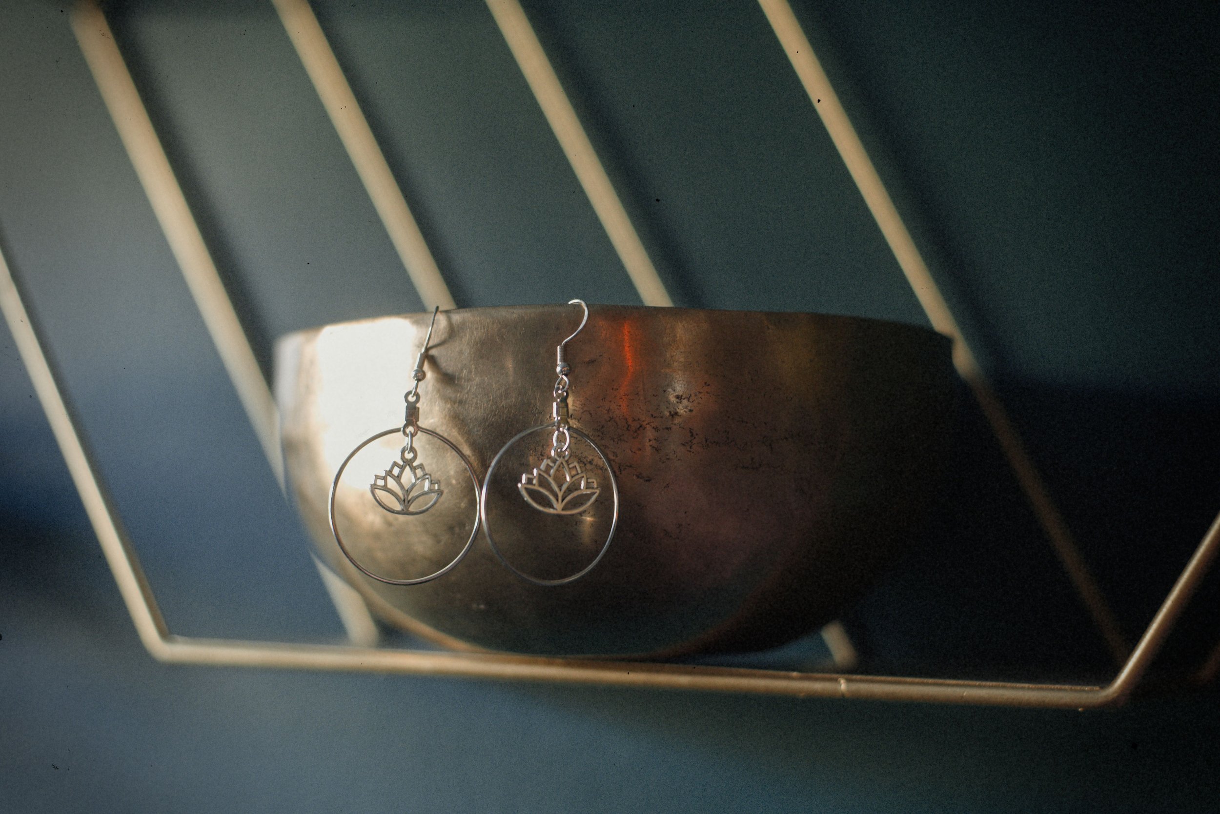 _DSC1577SilverLotusEarrings.jpg
