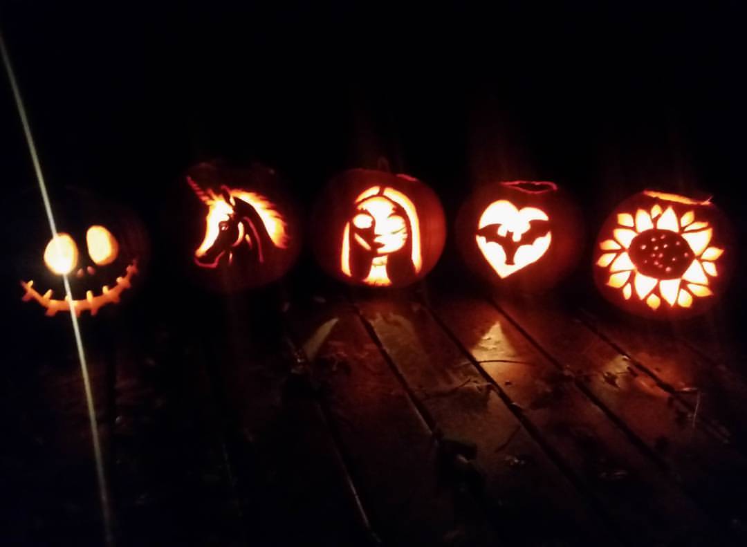 Carving Pumpkins in Seattle