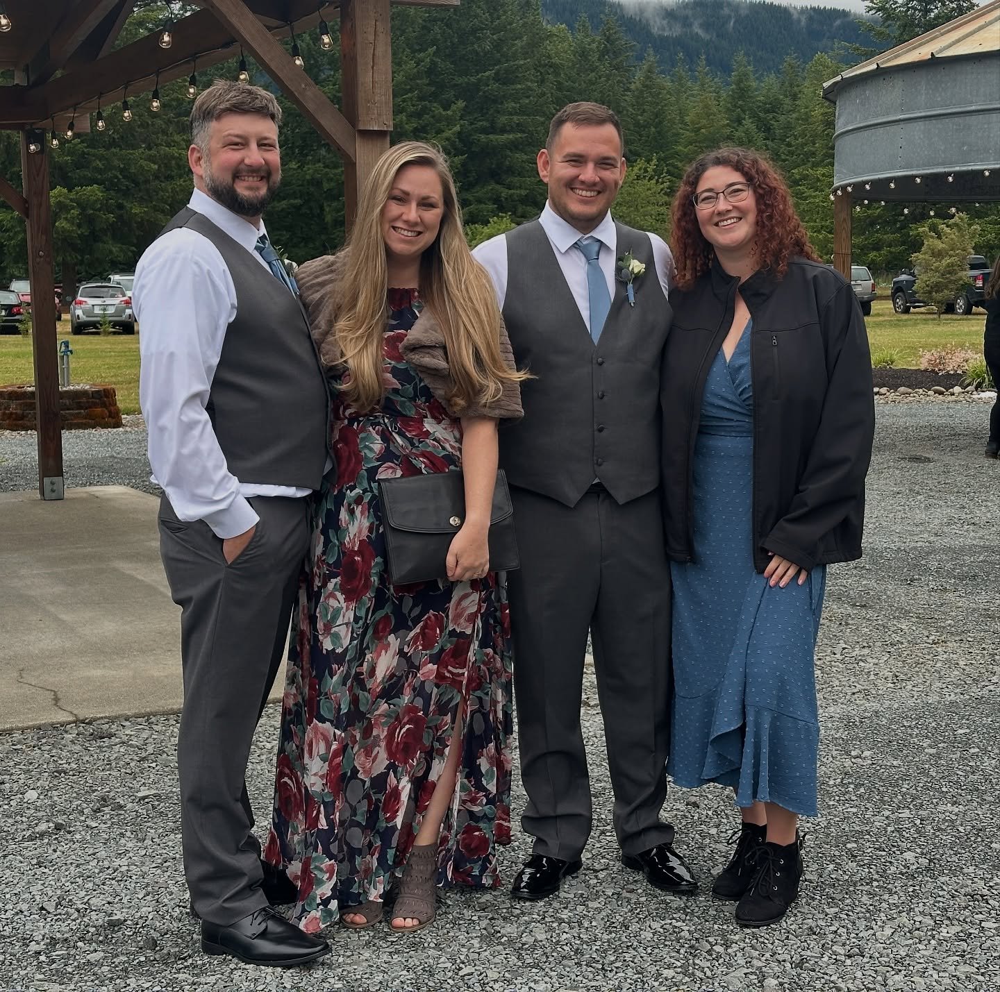 Such a beautiful wedding weekend for Rob and Jessica! 💍💕There&rsquo;s nothing better than getting to celebrate your friends finding their other halves and dancing the night away to some millennial classics!💃🏻🕺