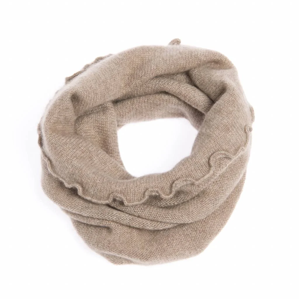 Welli cashmere loop scarf 3.jpg