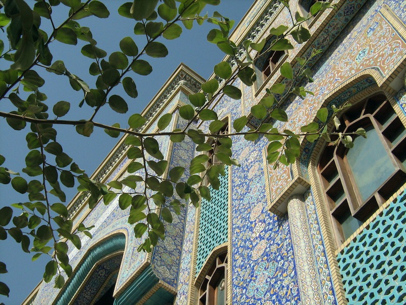One of my favourite buildings in Dubai. And no, it isn't the Iranian hospital. It's down a backstreet, over the creek.