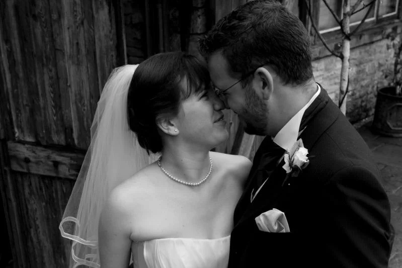 10 things to discuss with your wedding photographer before the big day