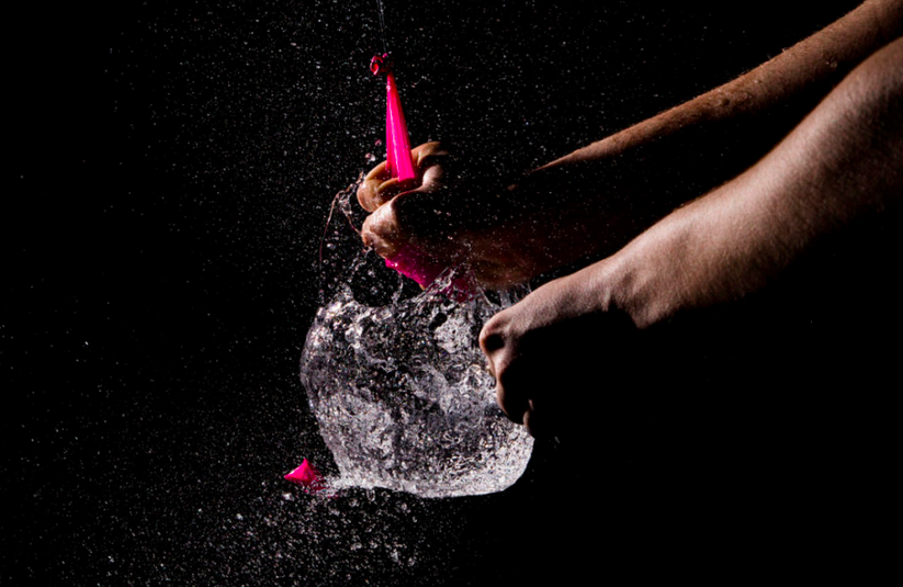 kleermaker kalf spek Pop goes the water balloon - a high speed photography tutorial —  Photocritic Photo School