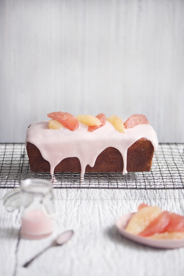 Gin and pink grapefruit tonic drizzle cake