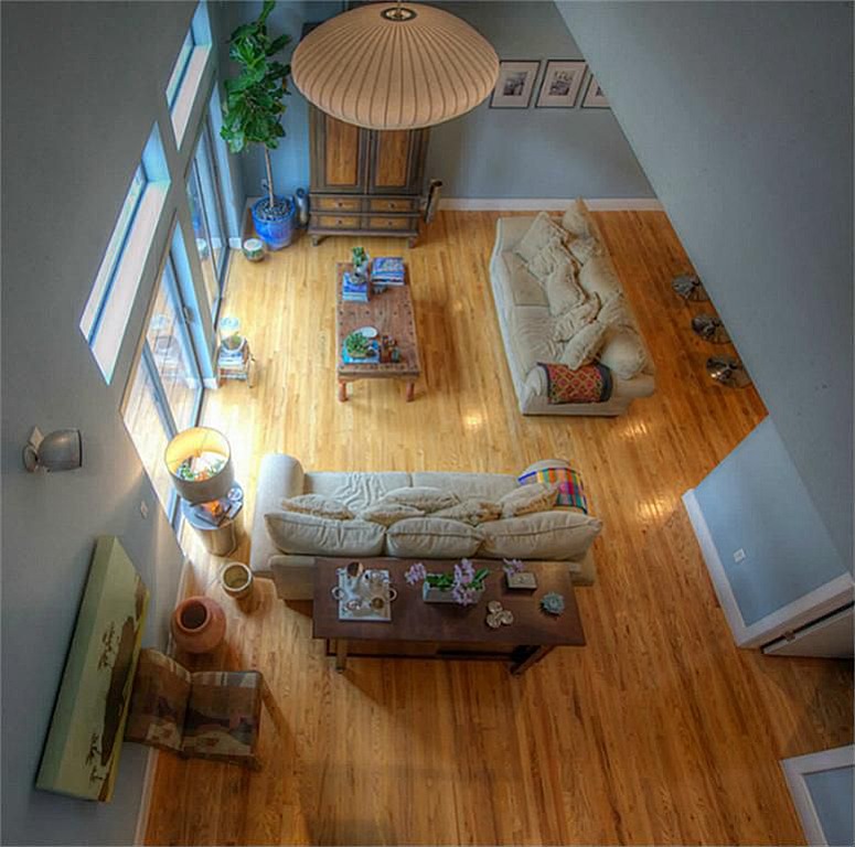 Ignore the previous owner’s furniture. This is not the style I’m going for. 