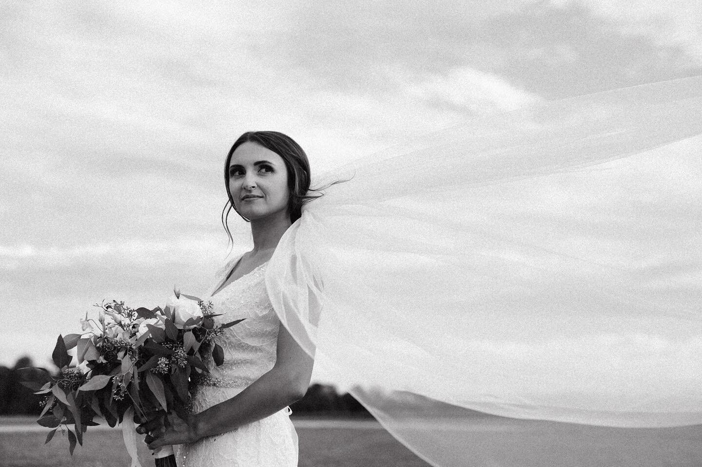 Some black and white magic ft. the most gorgeous bride ✨✨✨