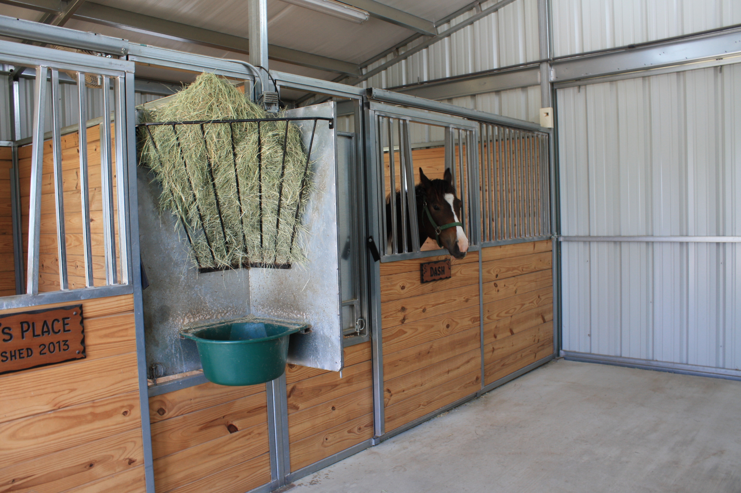 Ameristall Horse Barns Horse Barn Feeding Options