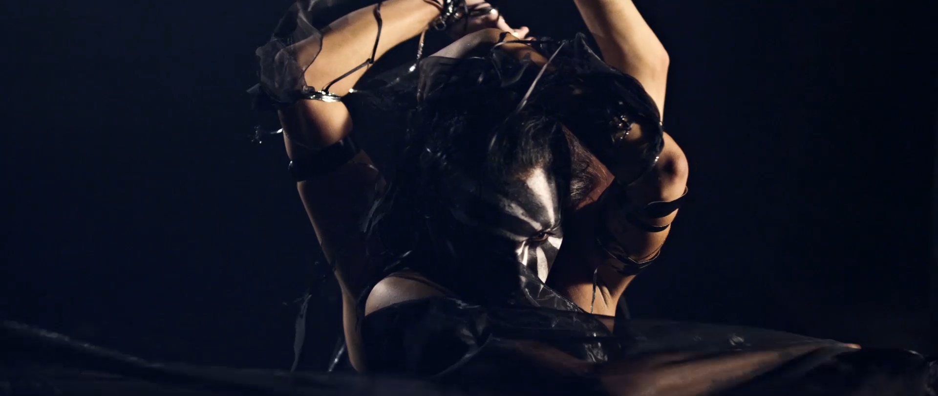FARIBORZ_MASTER_NEW.mp4.00_01_54_14.Still004.png