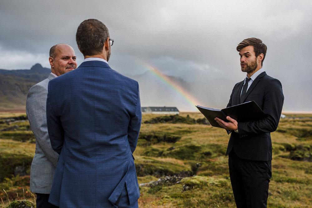 Best-wedding-photographer-in-iceland-kristin-maria47.jpg