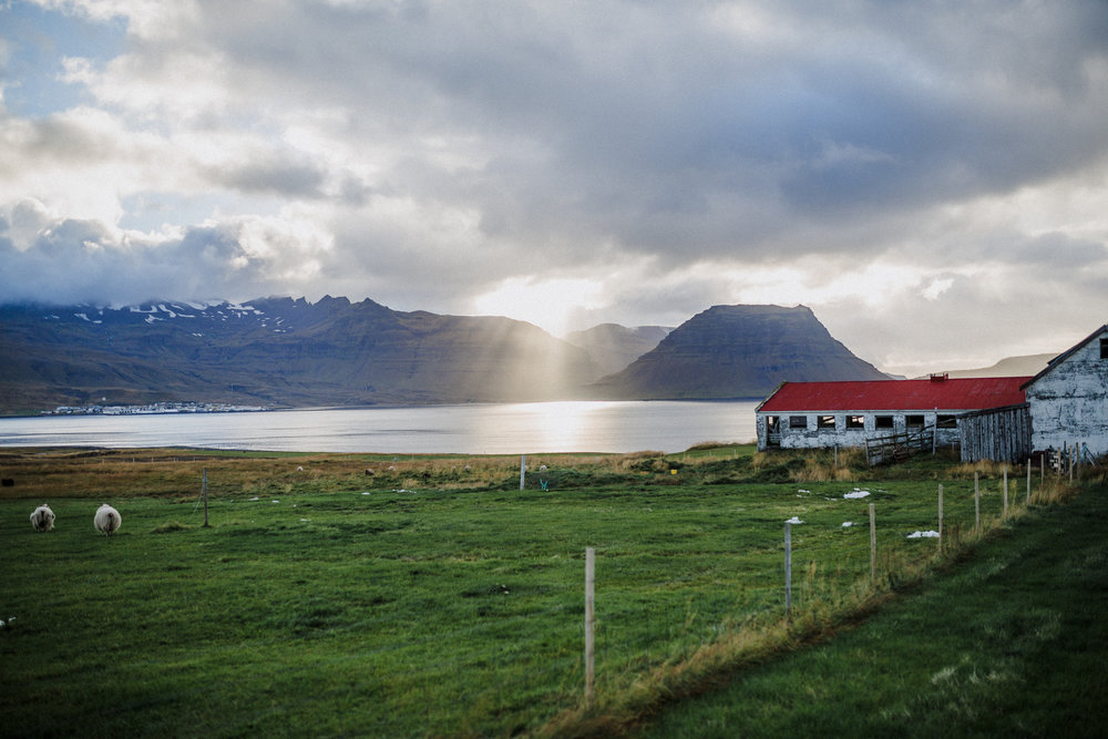 Best-wedding-photographer-in-iceland-kristin-maria133.jpg