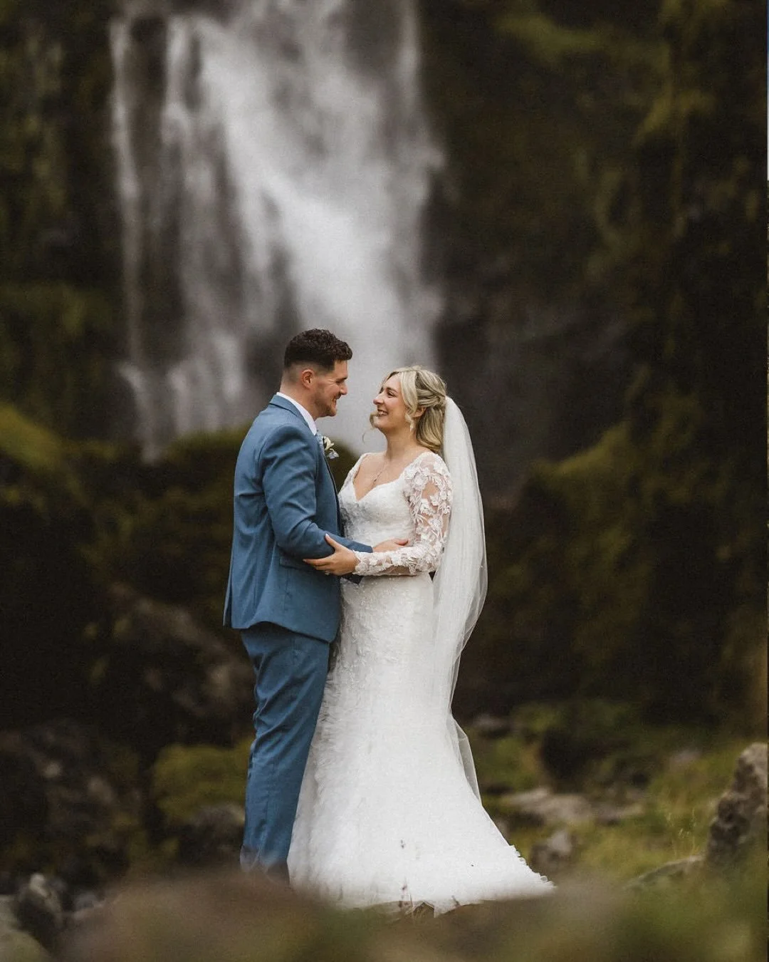 From UK to Iceland these two had some some the most epic light imaginable ❤️ 

#icelandweddingphotographer #pinkiceland #icelandelopementphotographer #elopeiceland #adventureweddingphotographer #destinationweddingphotographer #elopementcollective #wa