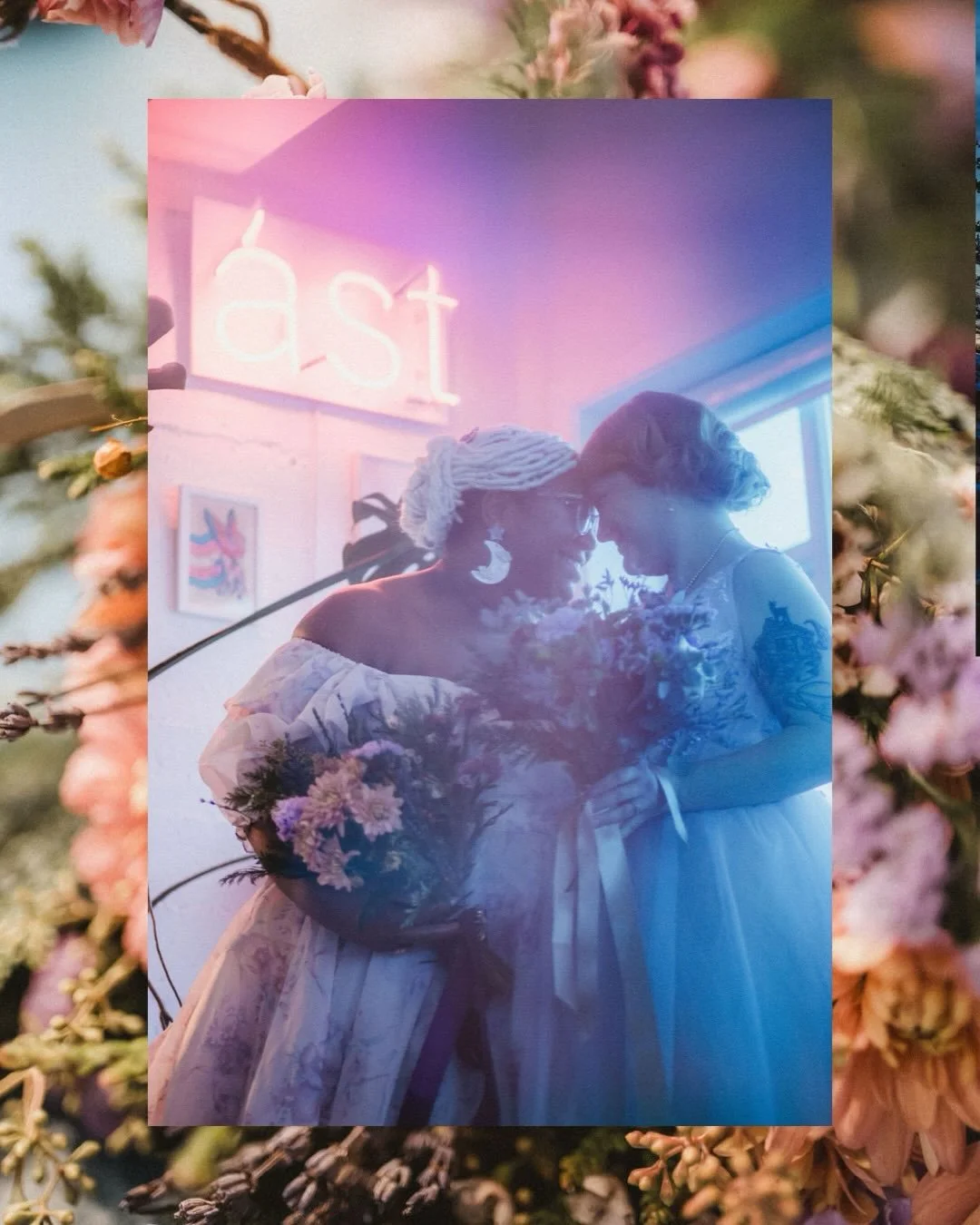 Two girls, a whole lot of love, and a snowy New Year in Iceland 🤍
They left the USA, grabbed their vows, and eloped to Reykjavik, with snow covering the ground and that calm, end of the year stillness in the air. From behind the camera, it felt less