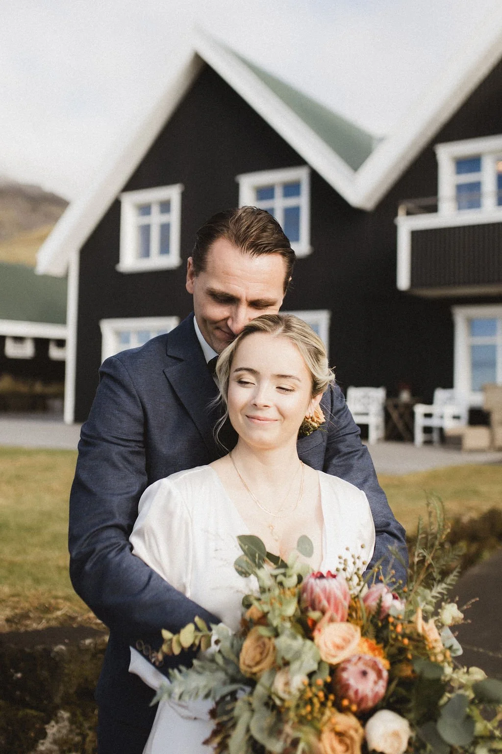 best-iceland-destination-wedding-photographer-12.jpg