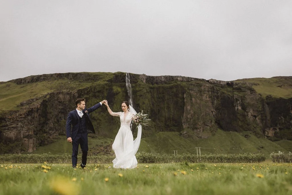 best-iceland-destination-wedding-photographer-21.jpg