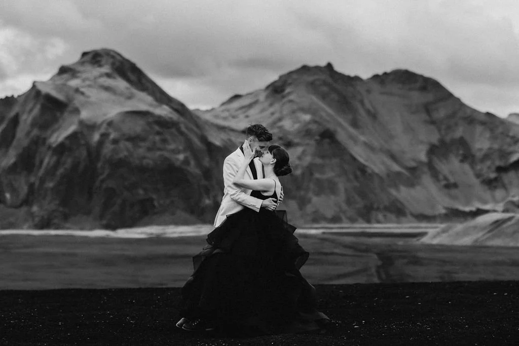 iceland-elopement-photographer-16.jpg