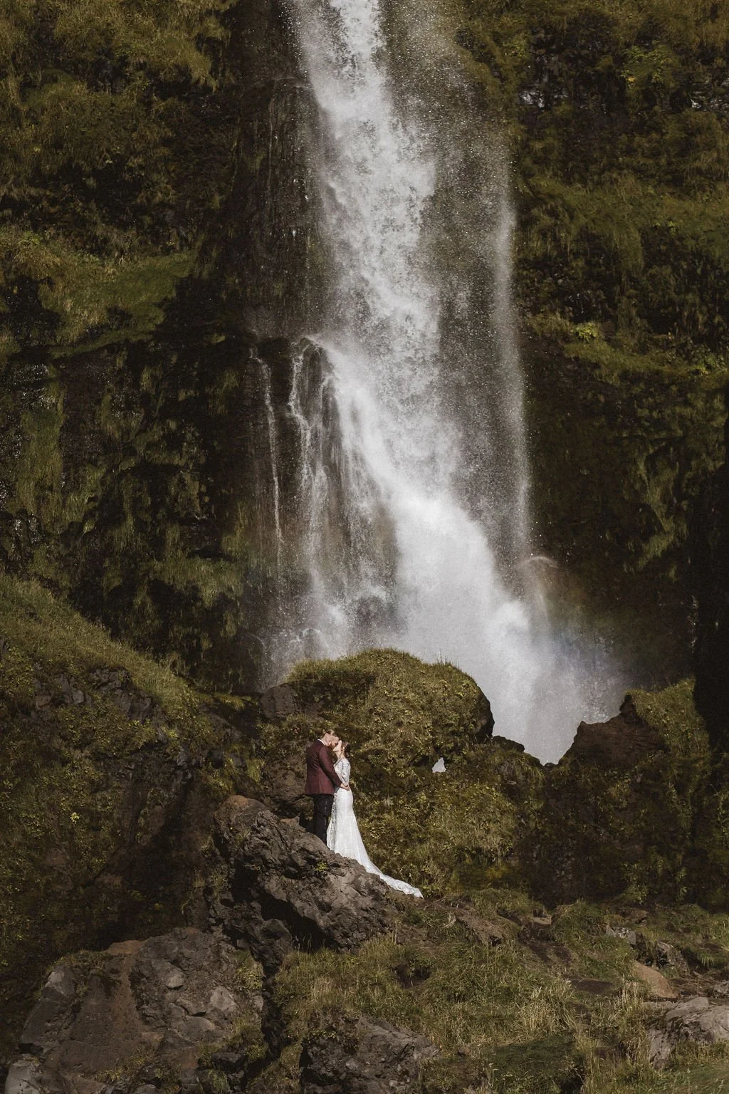 best-iceland-destination-wedding-photographer-77.jpg