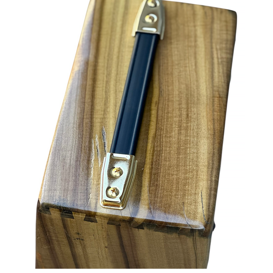 110 Poplar cab_4.png