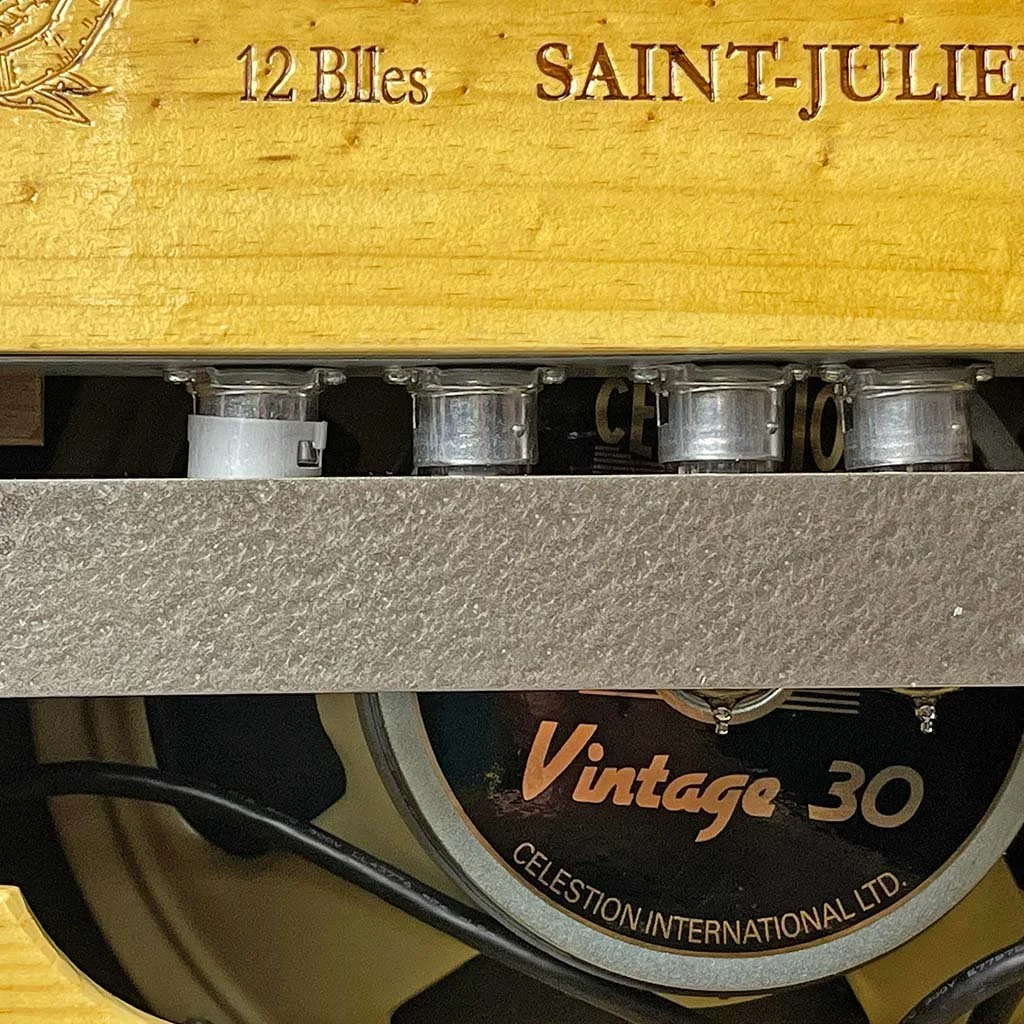 Goldy Le Petit Clos Wine Box” 8-Watt_4.jpg