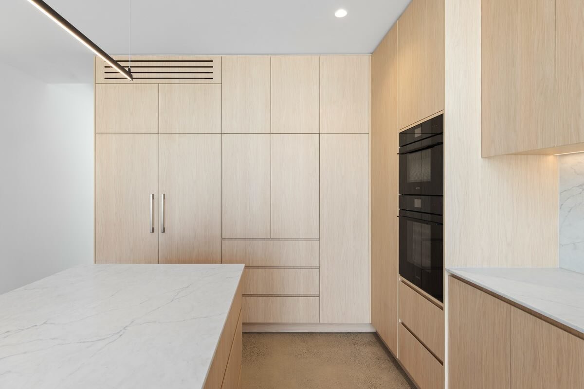 Inspired by Scandinavia, built for inner Melbourne
.
.
.
#matclair #matclairconstructions #melbournebuilder #kitchendesign #scandikitchen