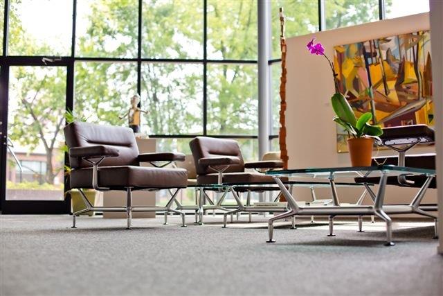 GALLERY PHOTOS BY LUNAHZON PHOTOGRAPHY