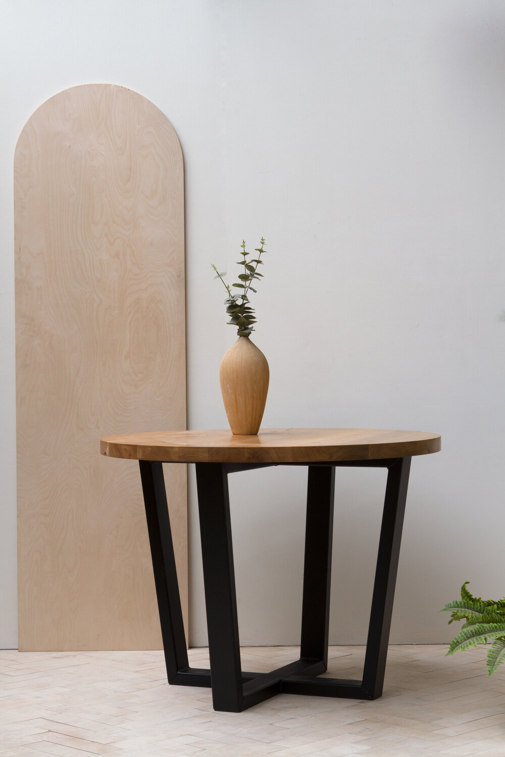Round Börd Table [Metal Legs] — Konk - Custom Handmade Furniture