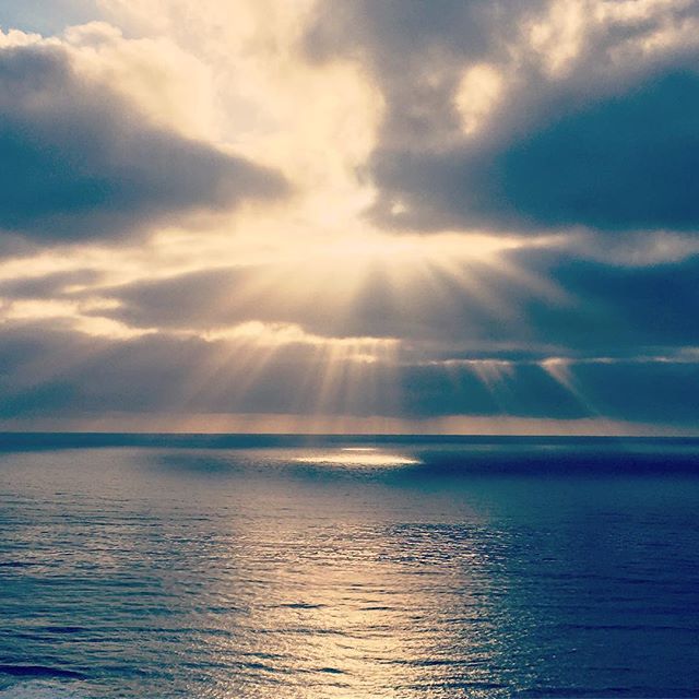 #Allglory - 🙌🏾 - There is so much to be grateful for.