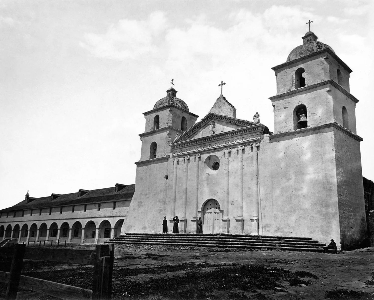 Santa-Barbara-Mission_04.jpg